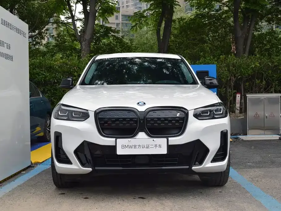 BMW iX3 — фото 2