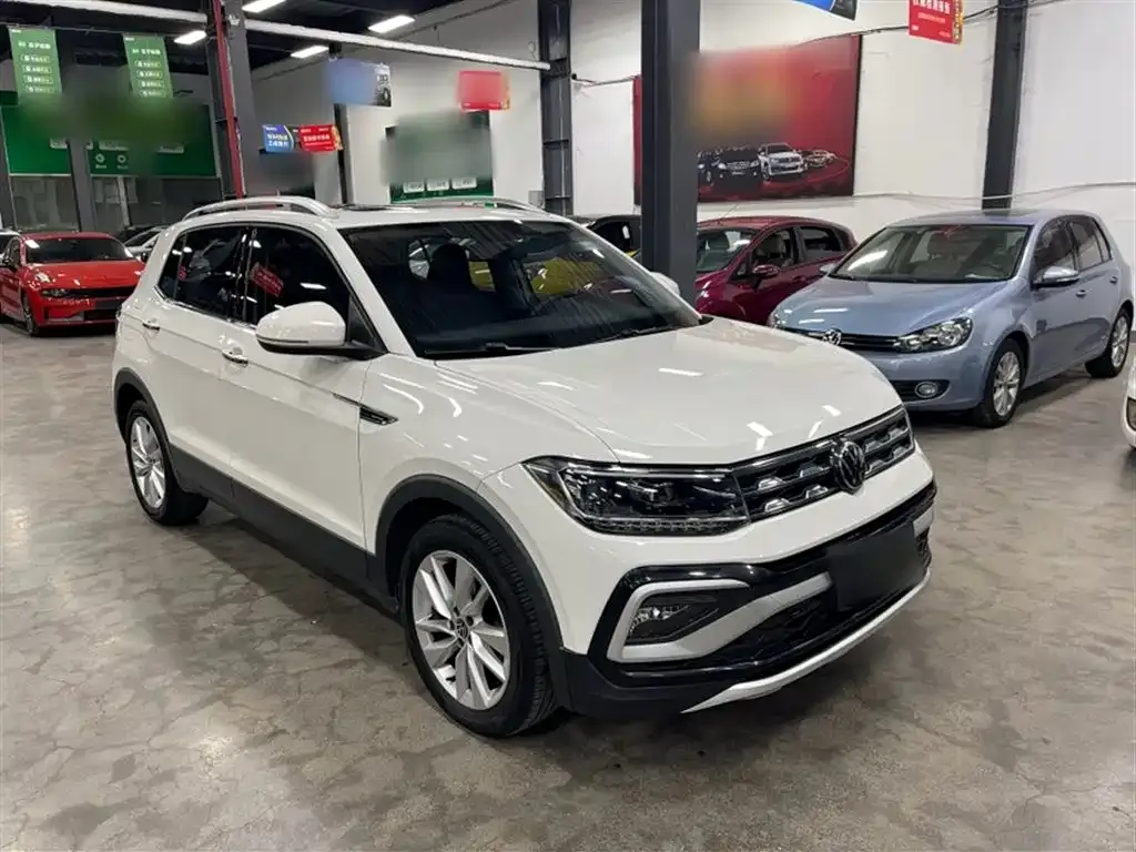 Volkswagen T-Cross — фото 10