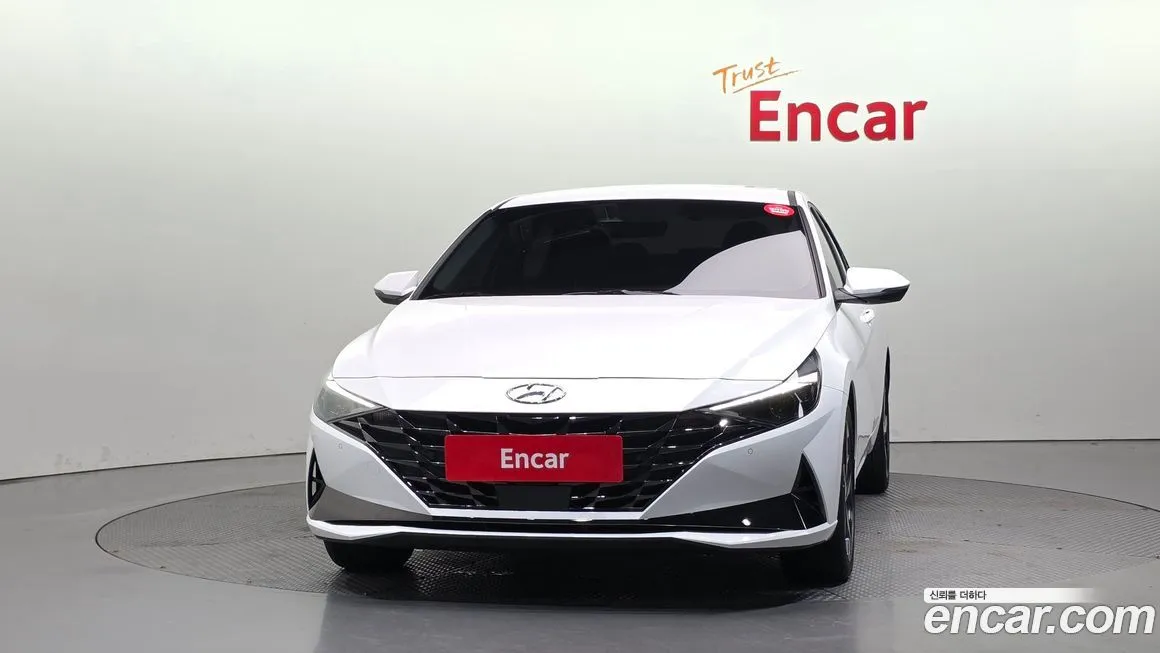 Hyundai AVANTE — фото 3