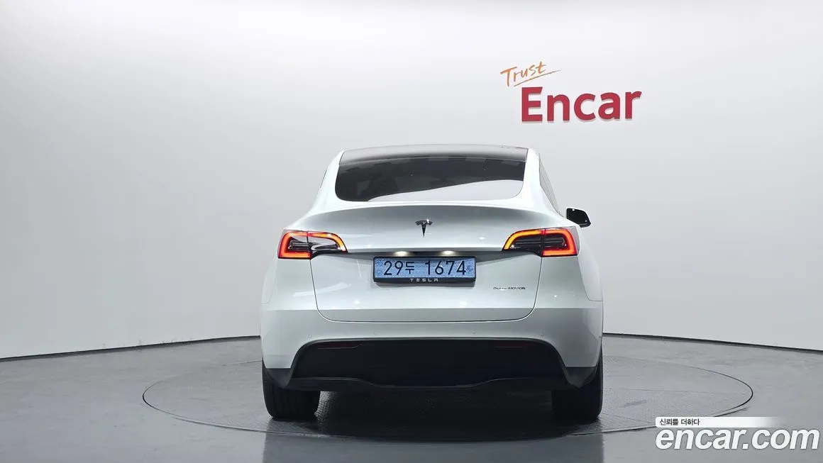 Tesla Model Y — фото 4