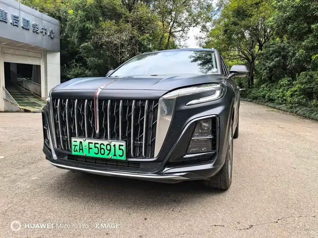 Hongqi HS3 PHEV — фото 1