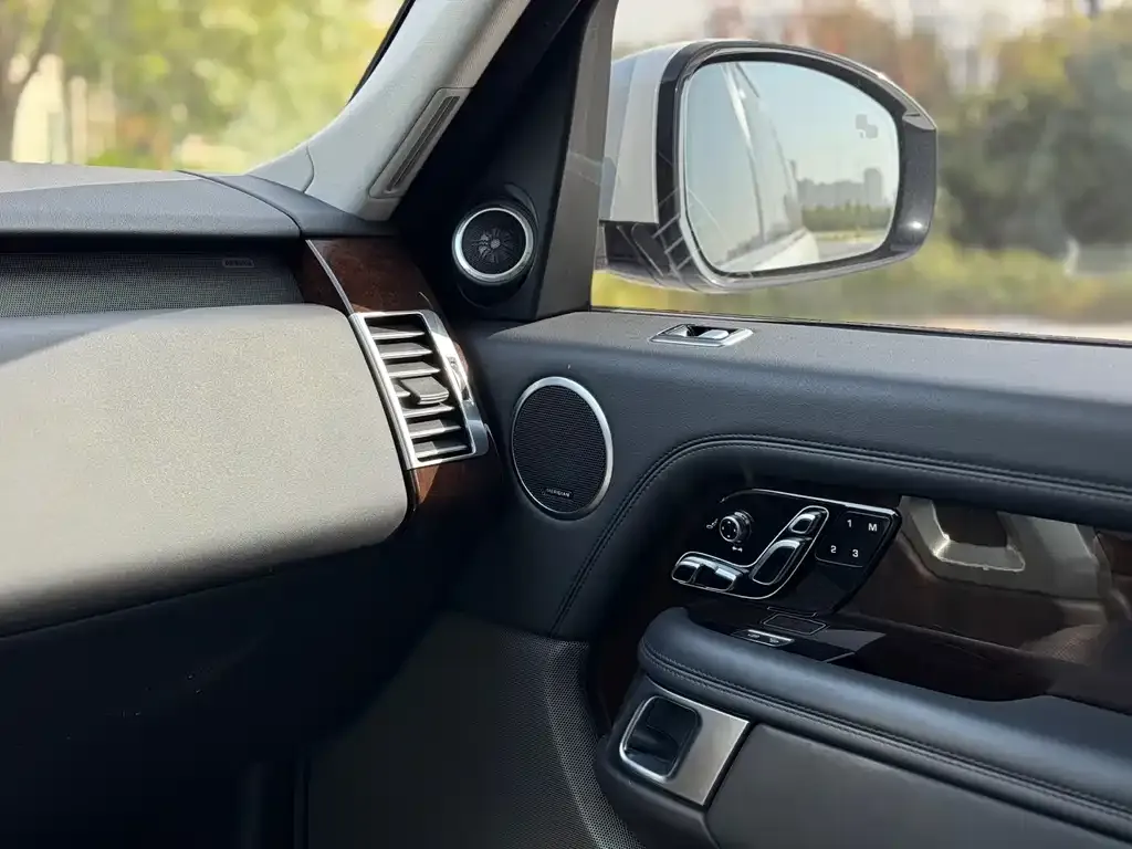 Land Rover Range Rover — фото 10