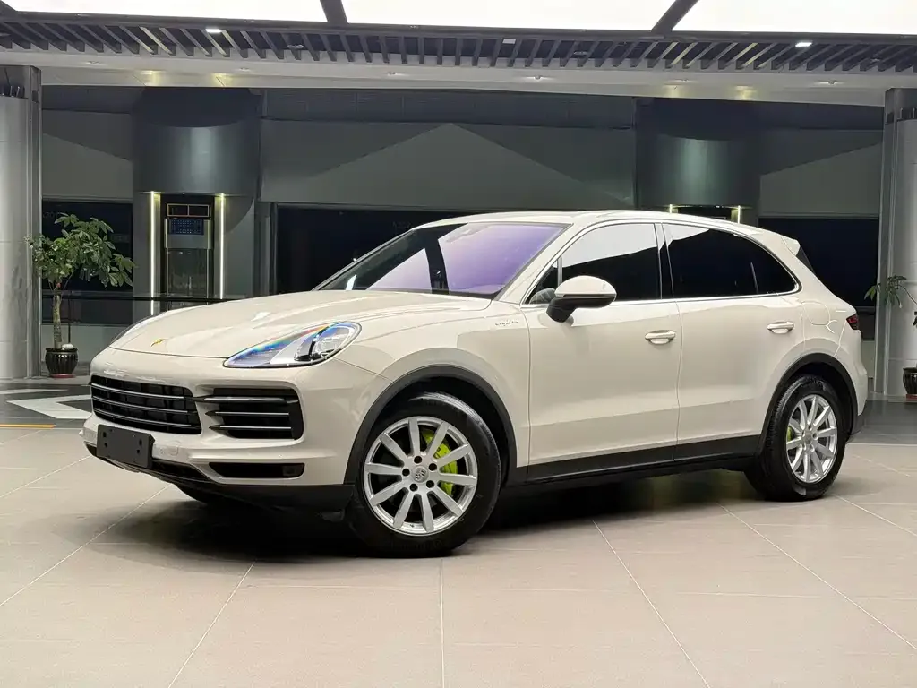 Porsche Cayenne Hybrid — фото 1