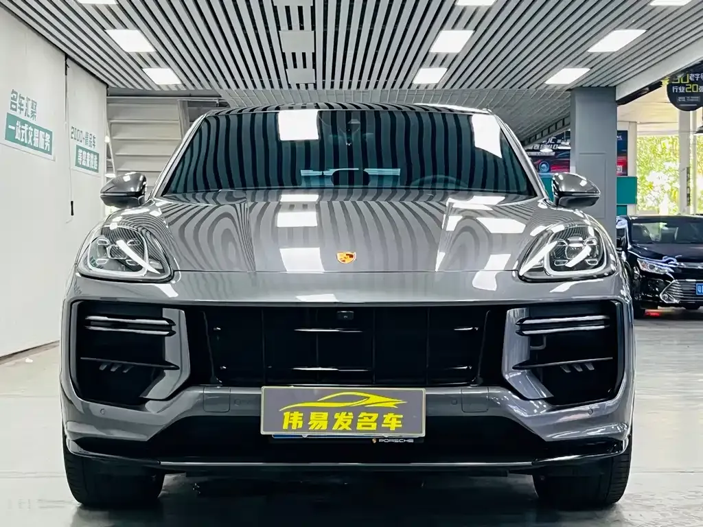 Porsche Cayenne — фото 2