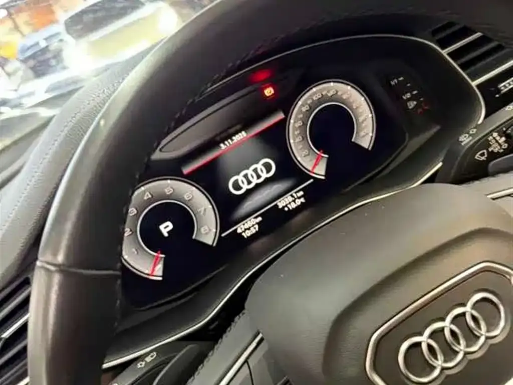 Audi Q7 — фото 8