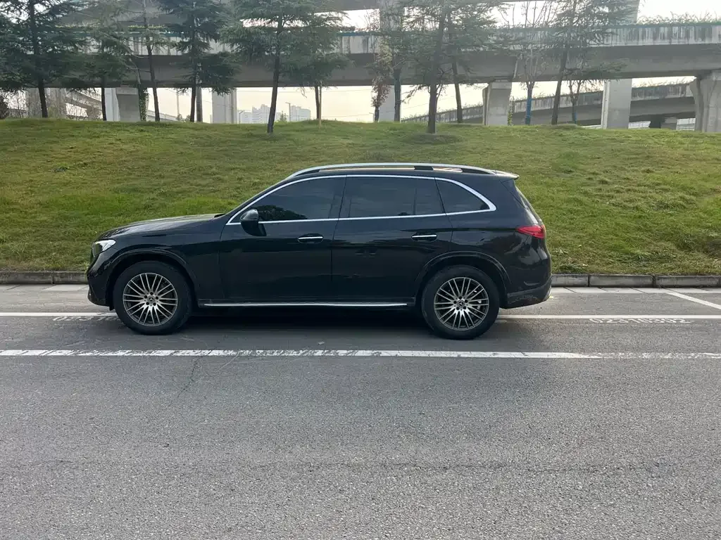 Mercedes-Benz GLC — фото 10
