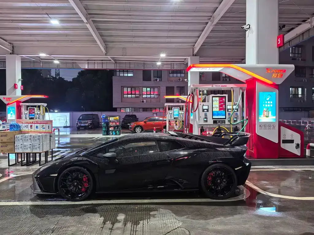 Lamborghini Huracan — фото 10