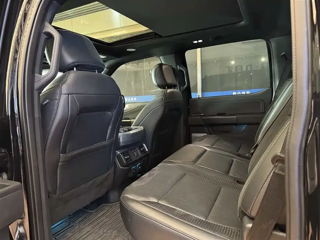 Ford F-150 Raptor — фото 10