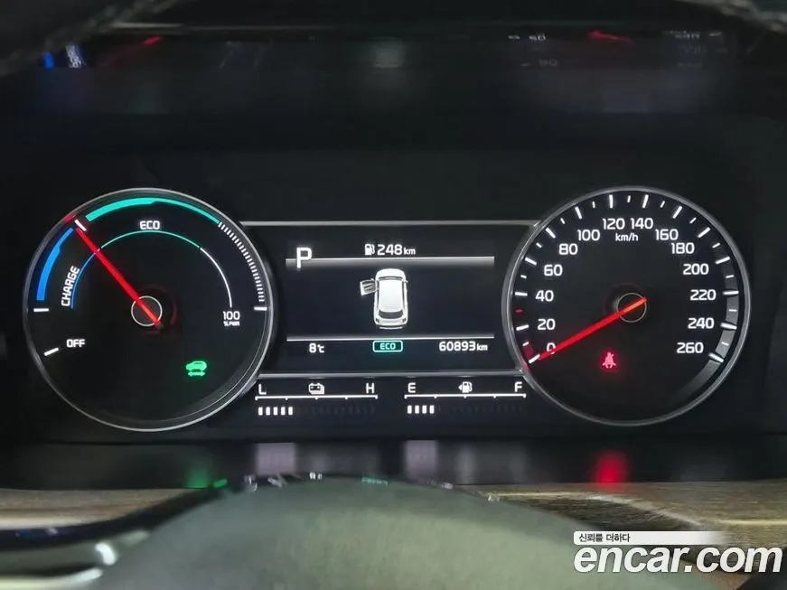 Kia Sorento — фото 6