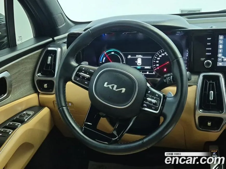 Kia Sorento — фото 9