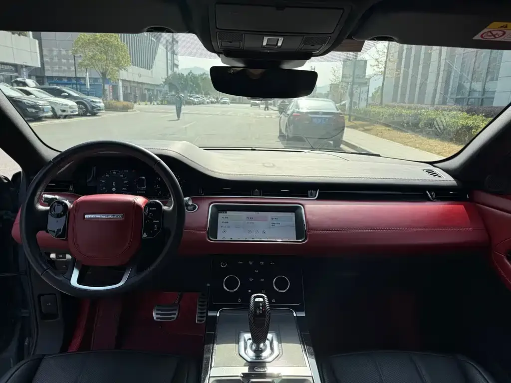 Land Rover Evoque — фото 10