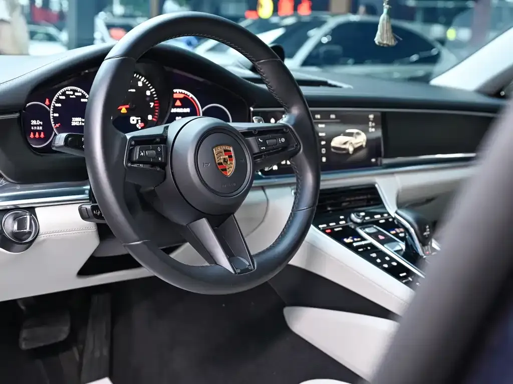 Porsche Panamera — фото 9