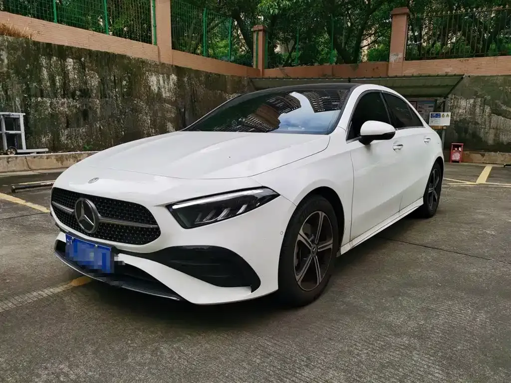 Mercedes-Benz A-Class — фото 1