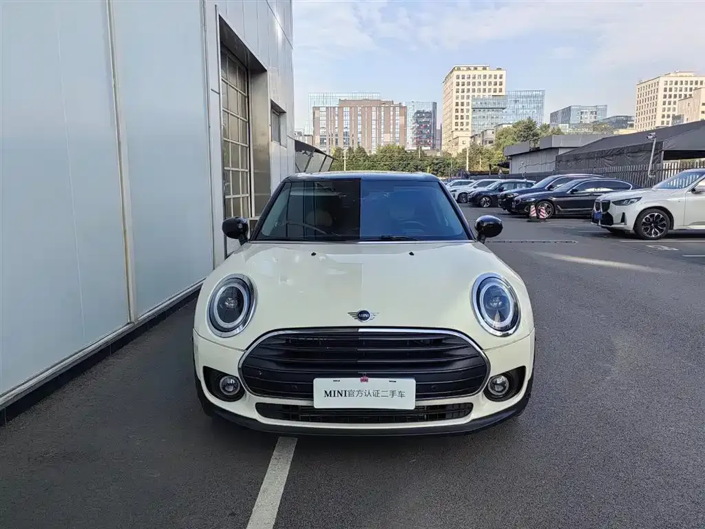 MINI Clubman — фото 3