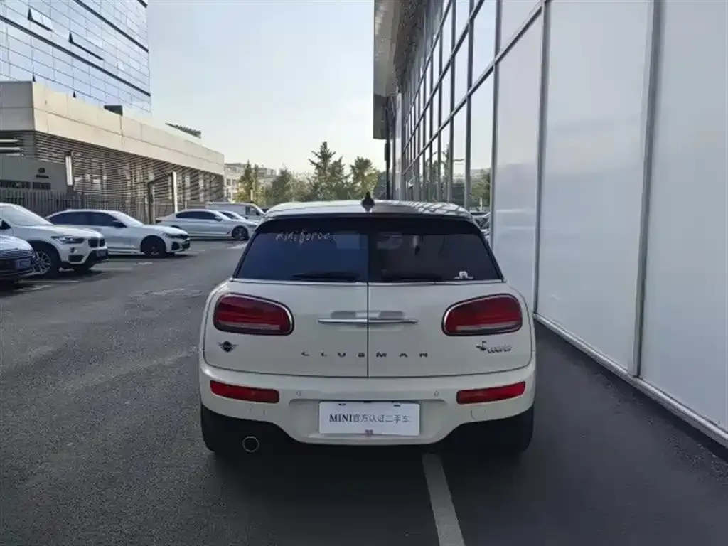 MINI Clubman — фото 5