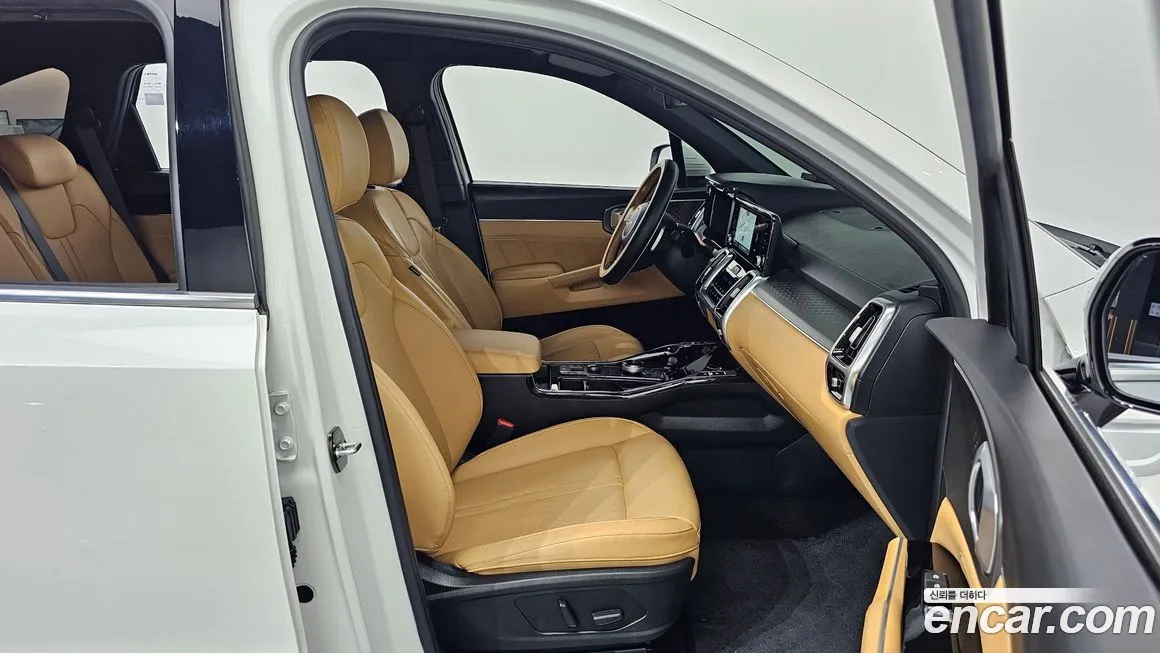 Kia Sorento — фото 10