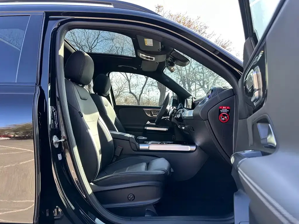 Mercedes-Benz GLB AMG — фото 9
