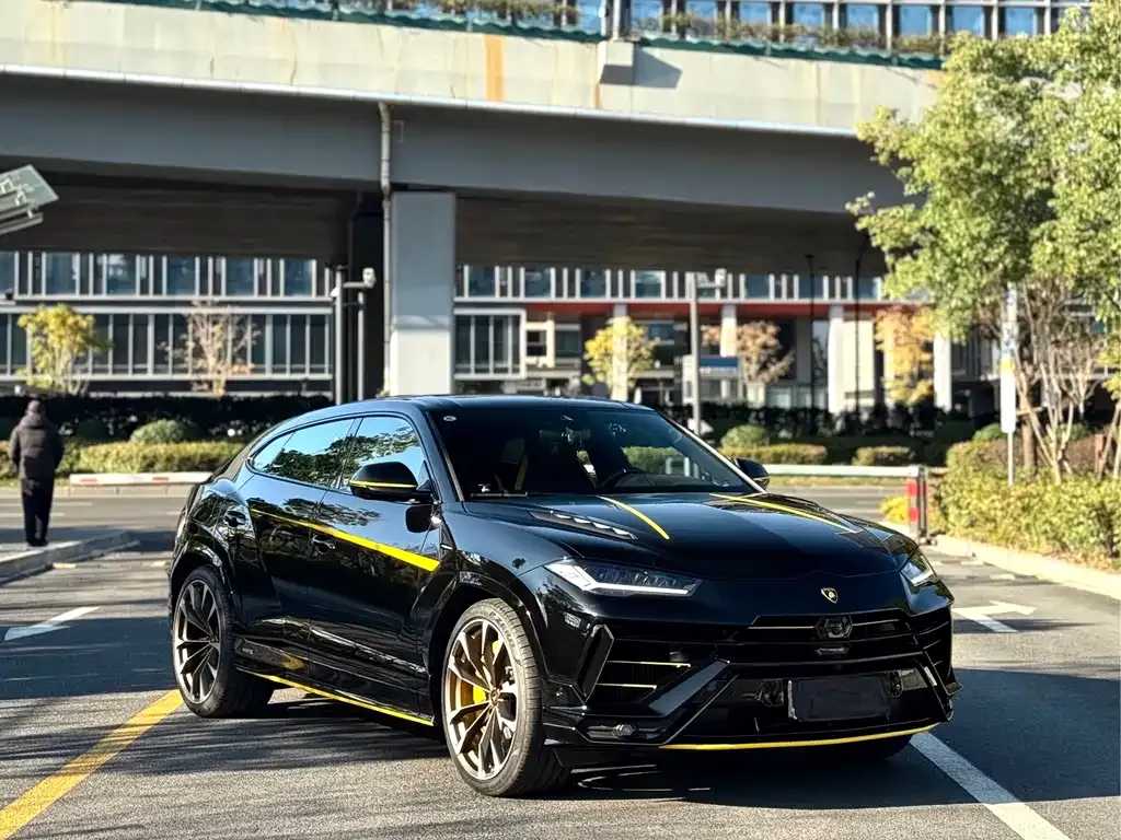 Lamborghini Urus — фото 2