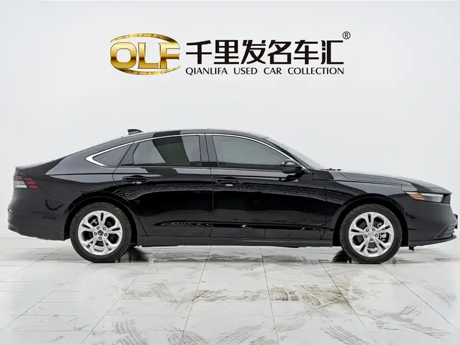 Honda Accord — фото 9