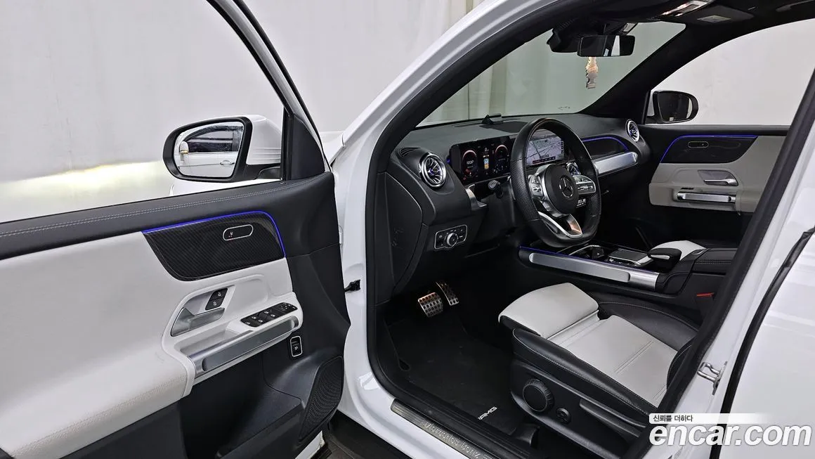 Mercedes-Benz GLB-Class — фото 10