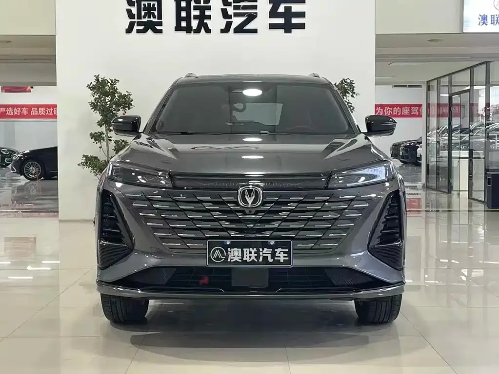 Changan CS75PLUS — фото 2