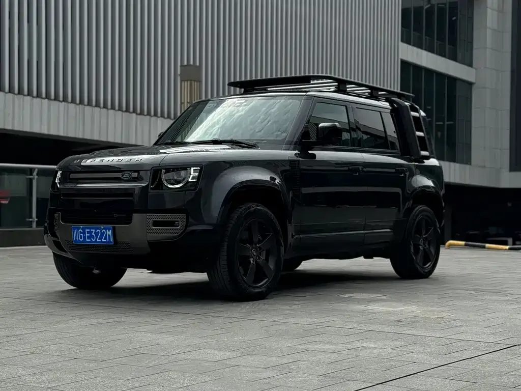 Land Rover Defender — фото 1
