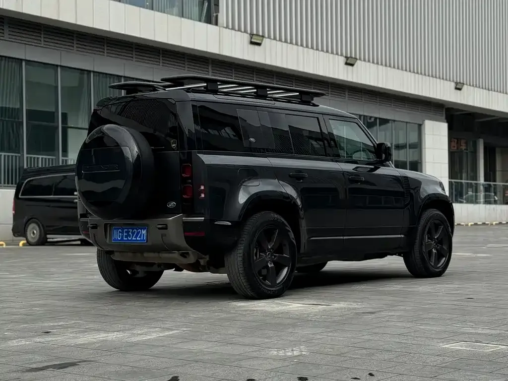 Land Rover Defender — фото 4