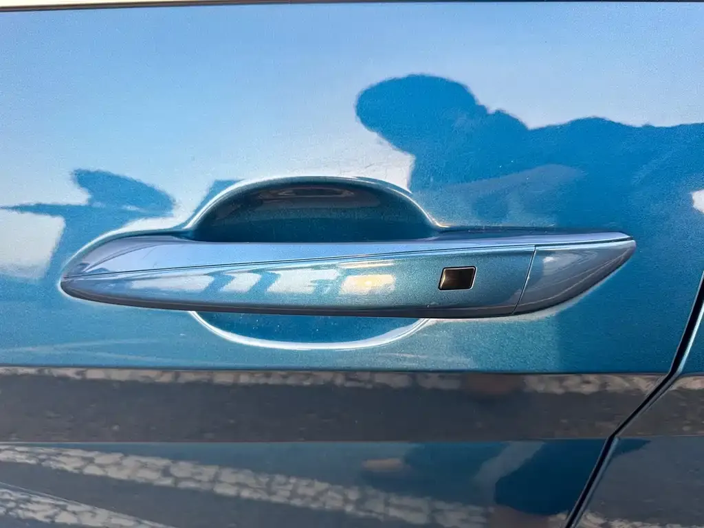 Hyundai Elantra — фото 10