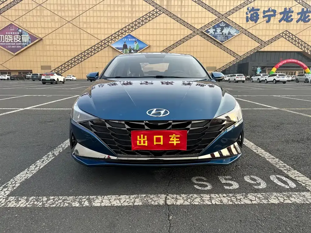 Hyundai Elantra — фото 2