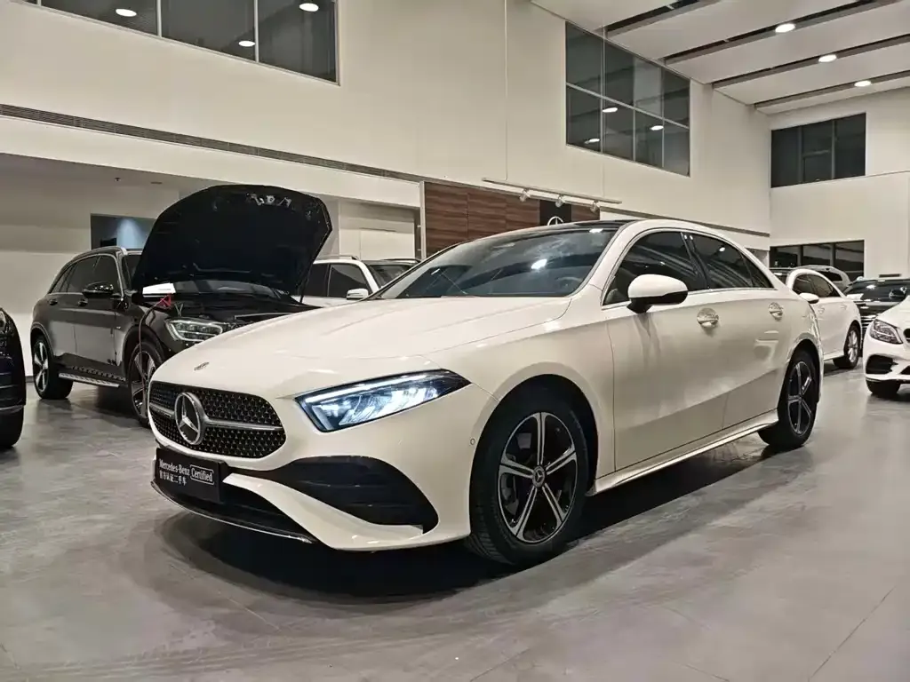 Mercedes-Benz A-Class — фото 1