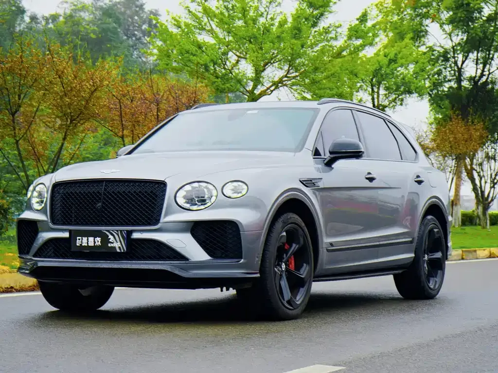 Bentley Bentayga — фото 1