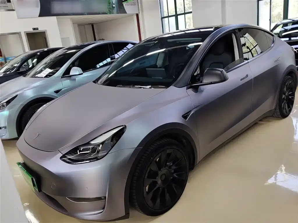 Tesla Model Y — фото 2