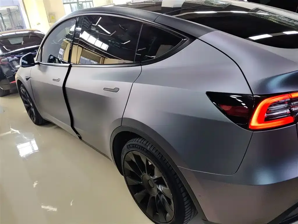 Tesla Model Y — фото 5