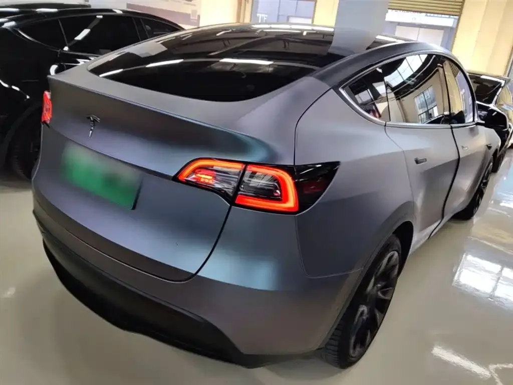 Tesla Model Y — фото 7