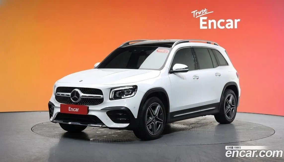Mercedes-Benz GLB-Class — фото 1