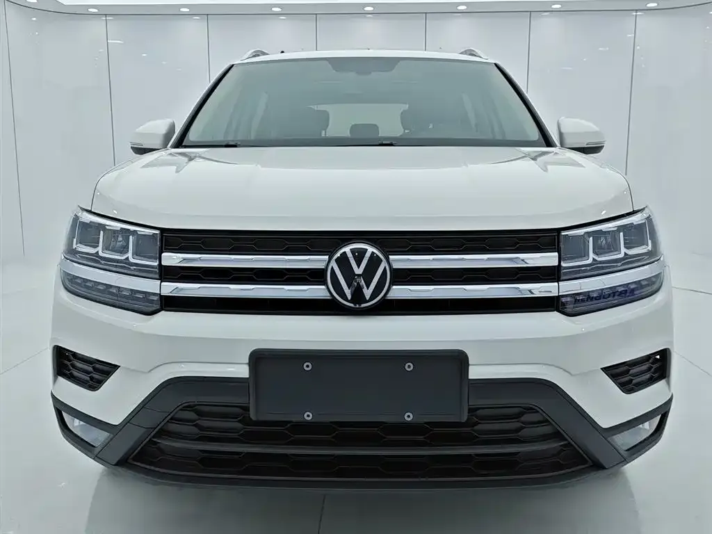 Volkswagen Tharu — фото 2