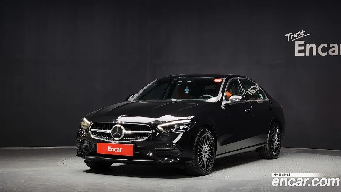 Mercedes-Benz C-Class — фото 1