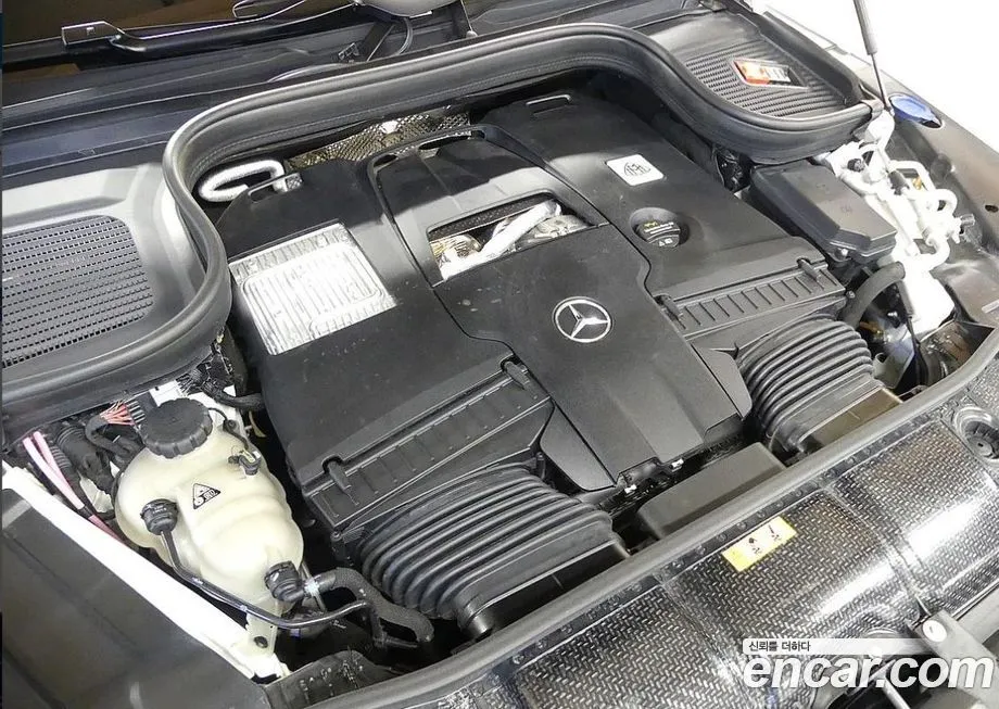 Mercedes-Benz GLS-Class — фото 10