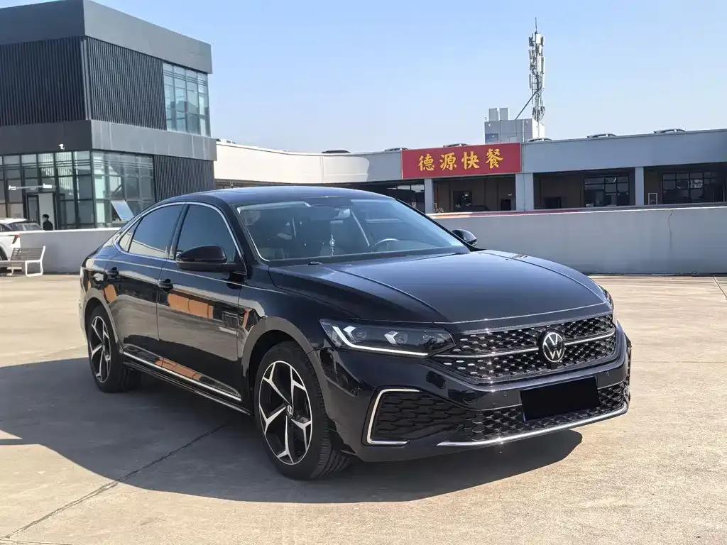 Volkswagen Passat — фото 3