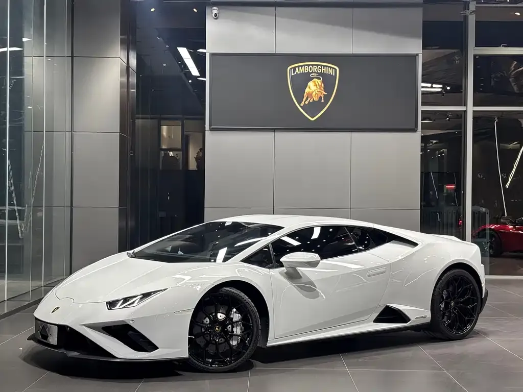 Lamborghini Huracan — фото 1