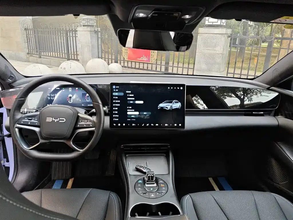 BYD Seal — фото 4