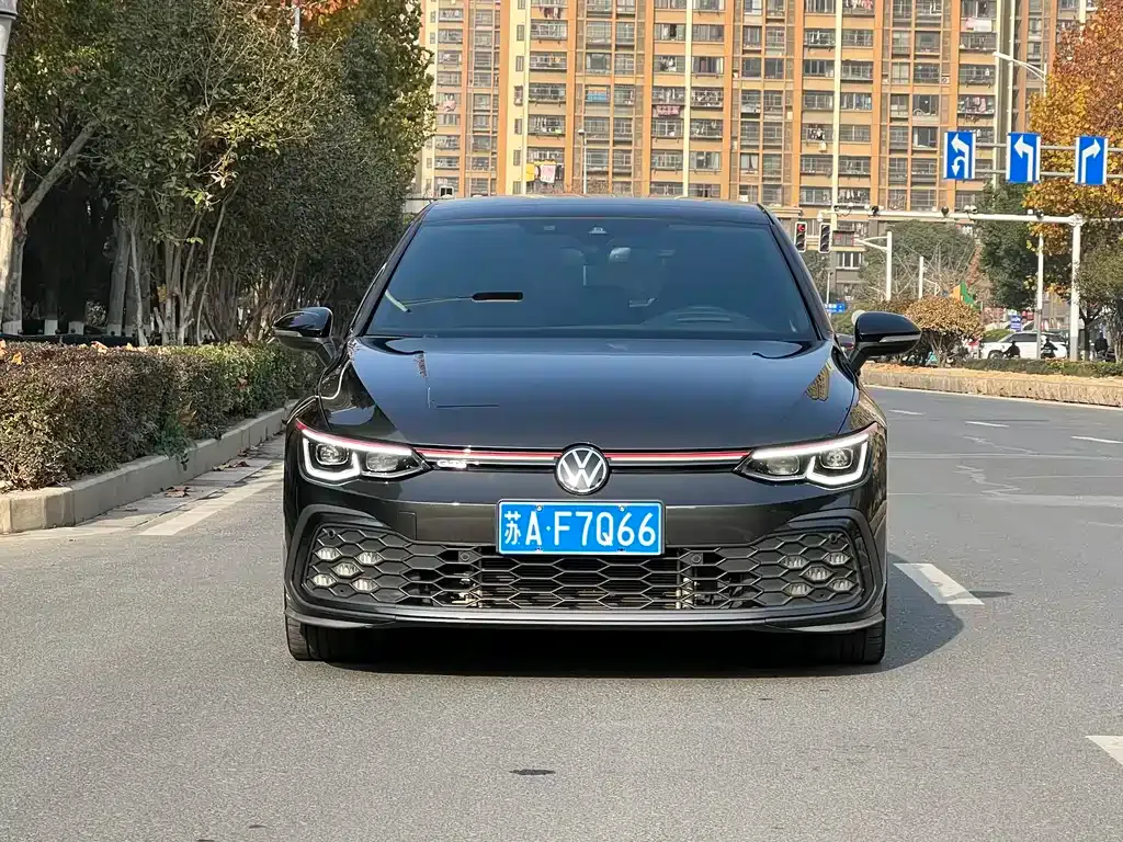Volkswagen Golf GTI — фото 3