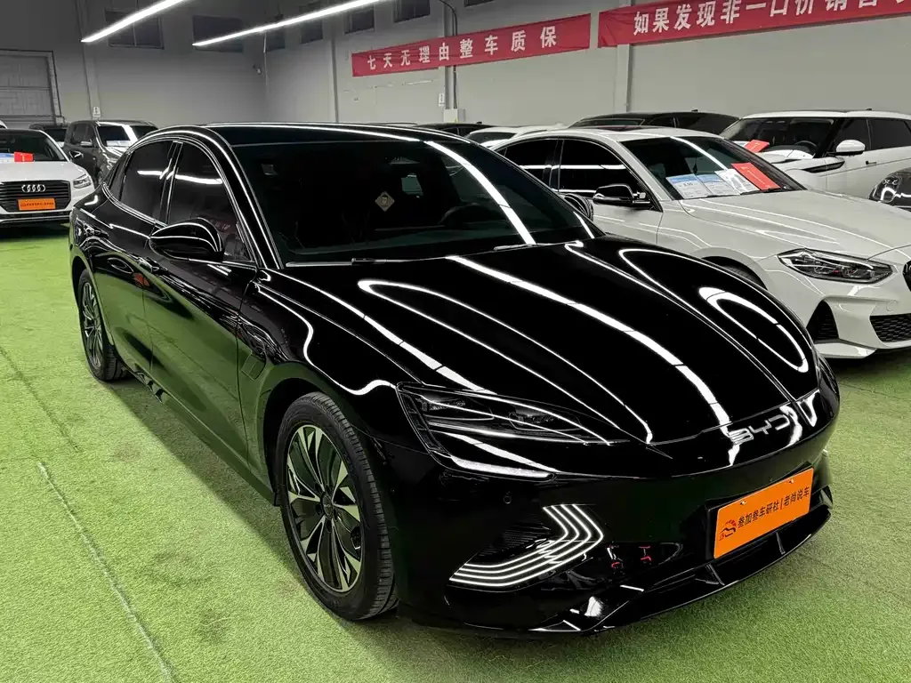 BYD Seal — фото 4