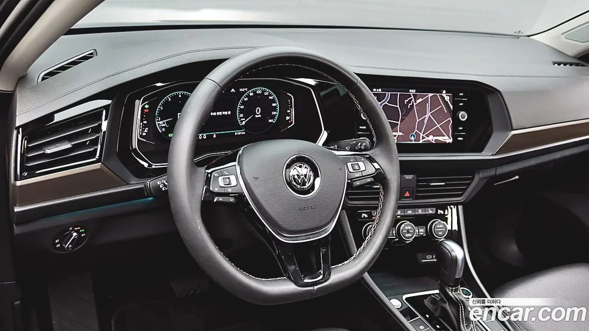 Volkswagen Jetta — фото 10