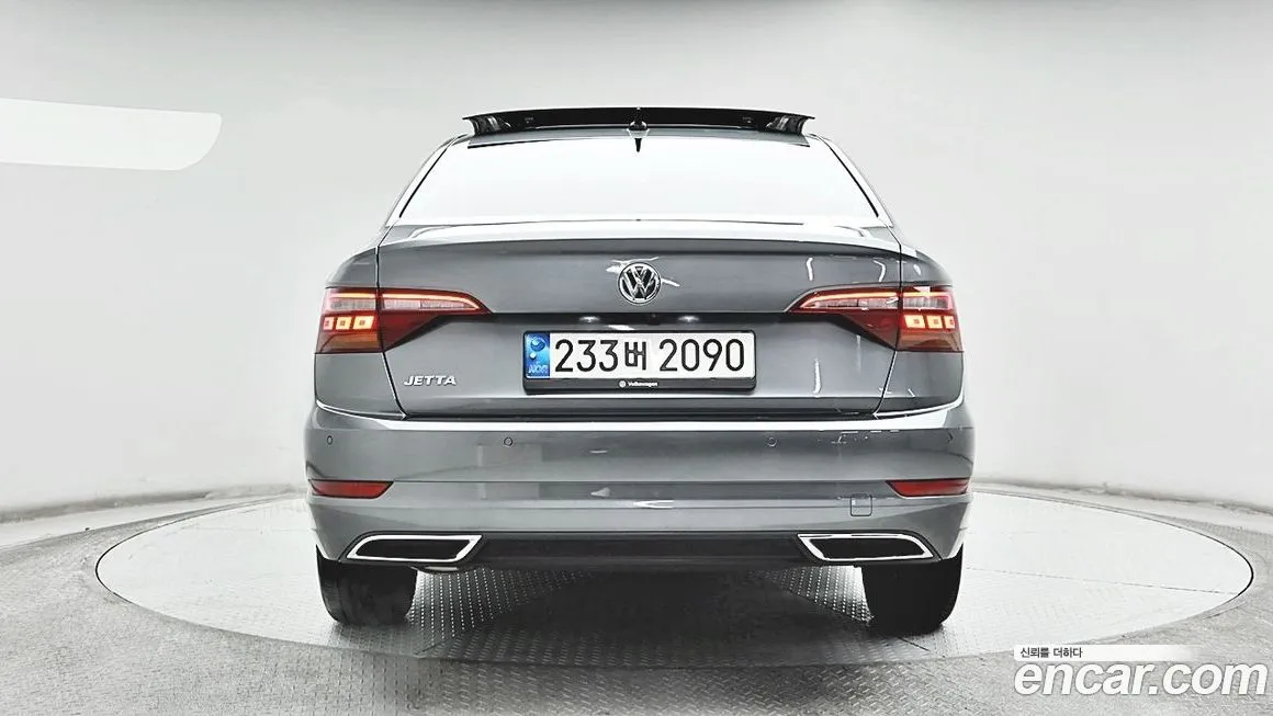 Volkswagen Jetta — фото 2