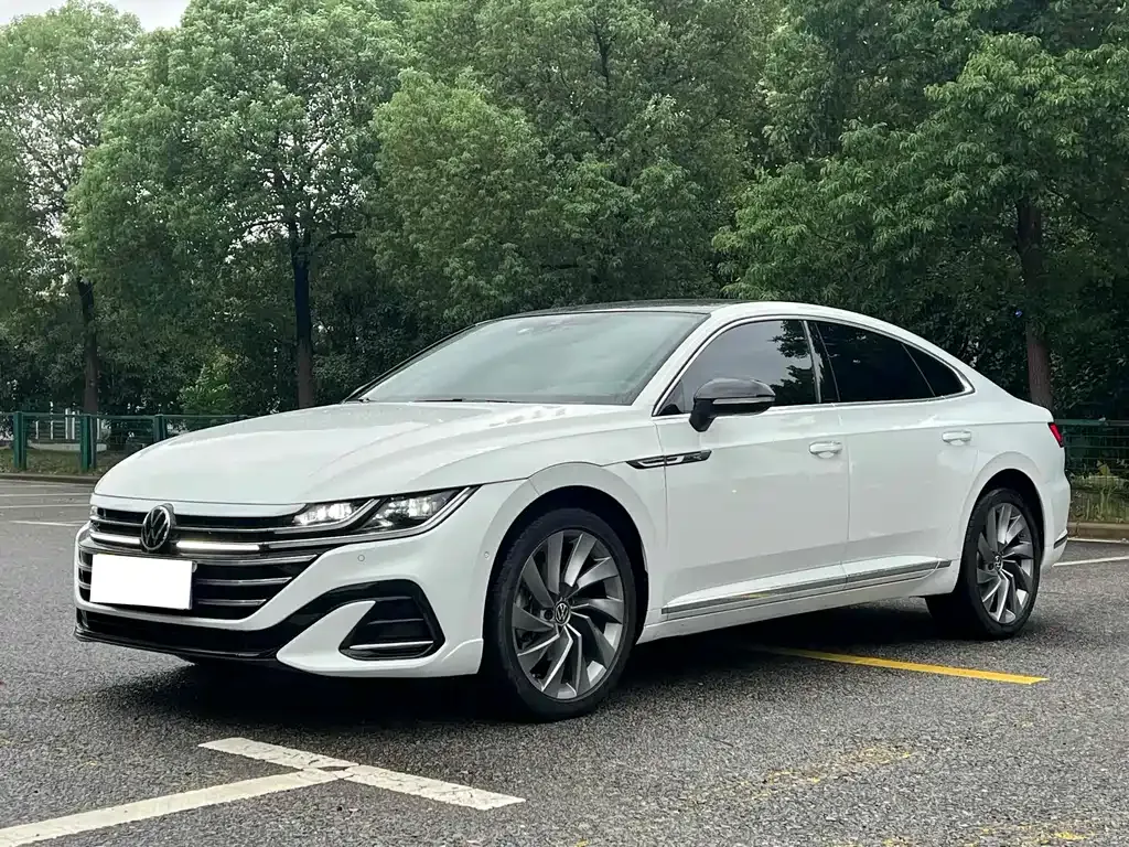 Volkswagen CC — фото 1