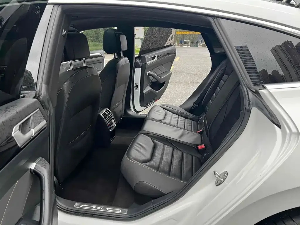 Volkswagen CC — фото 2