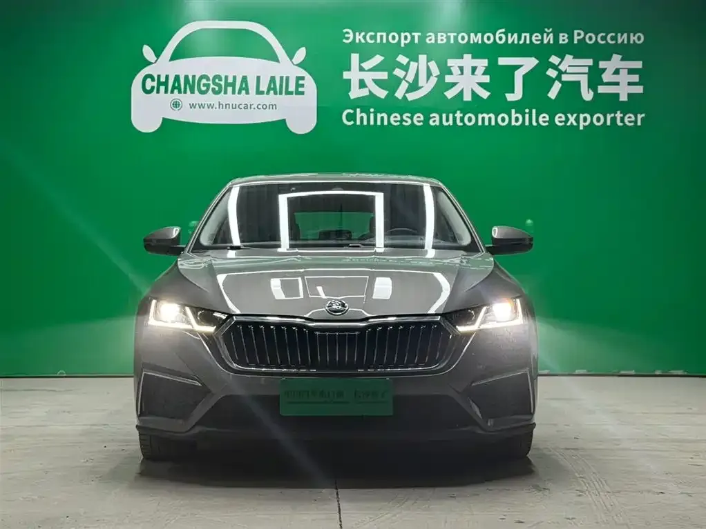 Skoda Octavia — фото 7