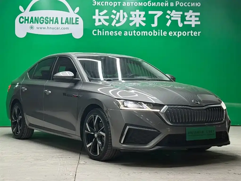 Skoda Octavia — фото 9