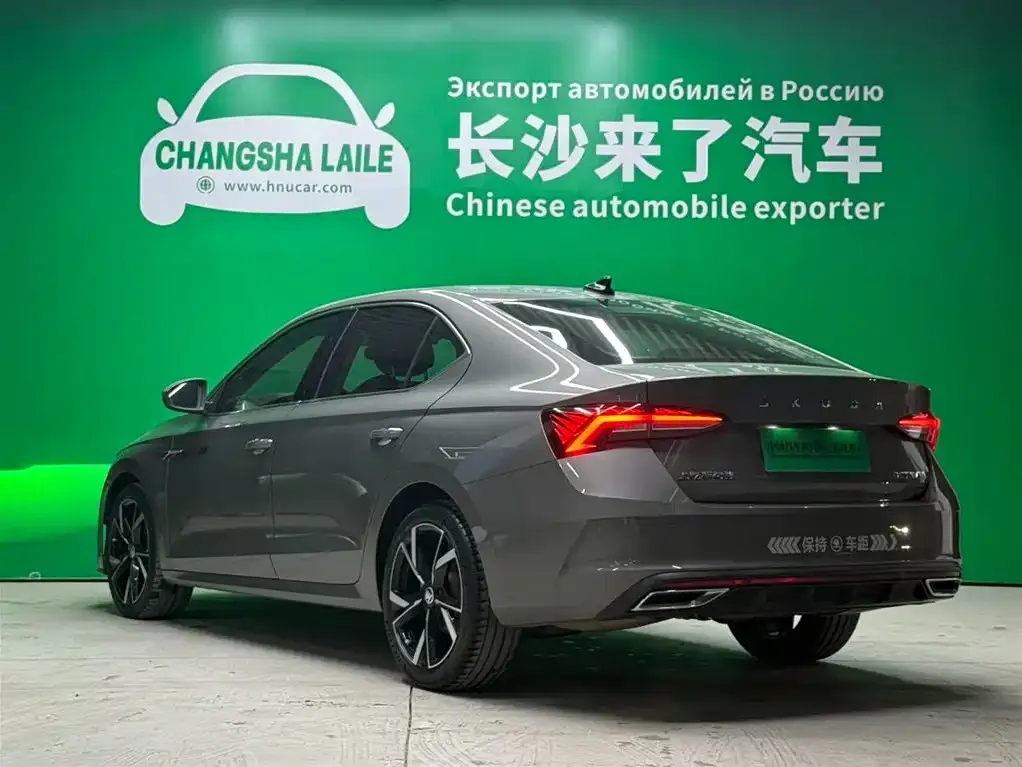 Skoda Octavia — фото 8